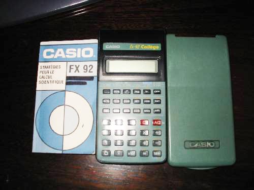 Changer pile calculatrice Casio fx-92. 